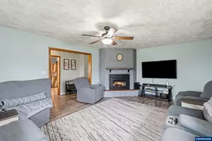 765 13th Av SE, Albany, OR 97322 - Photo 5