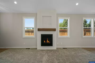 760 Emily Grace Ct SE, Salem, OR 97306 - Photo 13
