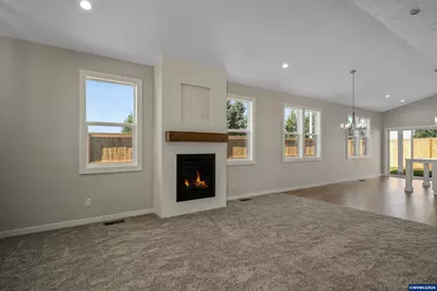 760 Emily Grace Ct SE, Salem, OR 97306 - Photo 11