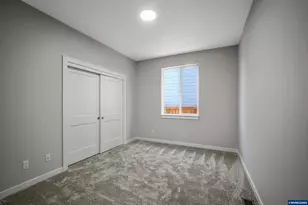 760 Emily Grace Ct SE, Salem, OR 97306 - Photo 27