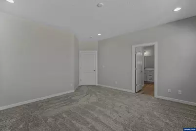 760 Emily Grace Ct SE, Salem, OR 97306 - Photo 31