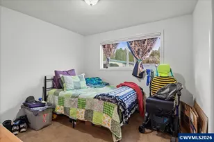 1254 8th St NW, Salem, OR 97304 - Photo 9