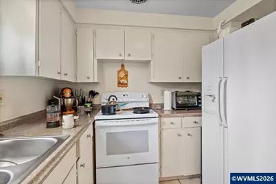 1254 8th St NW, Salem, OR 97304 - Photo 17