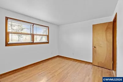 4081 Hawthorne Av NE, Salem, OR 97301 - Photo 17