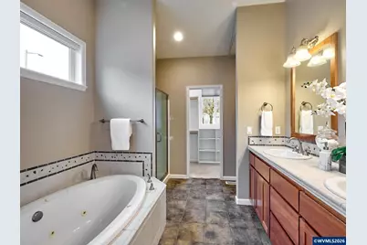 829 Pioneer Dr, Silverton, OR 97381 - Photo 21