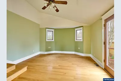 216 S James St, Silverton, OR 97381 - Photo 13