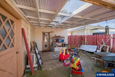 1303 10th Av SW, Albany, OR 97321 - Photo 45