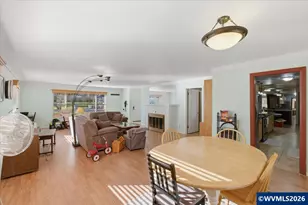 1303 10th Av SW, Albany, OR 97321 - Photo 5