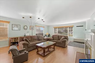 1303 10th Av SW, Albany, OR 97321 - Photo 7