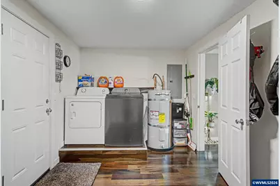 651 Loree Pl, Jefferson, OR 97352 - Photo 25