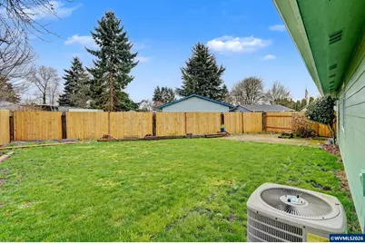 651 Loree Pl, Jefferson, OR 97352 - Photo 35