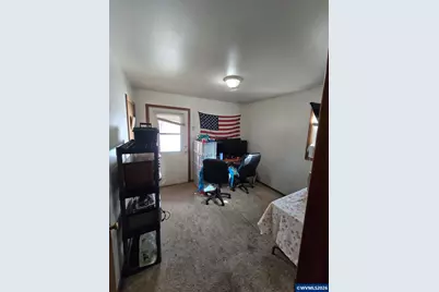 1825 N Cramer St, Portland, OR 97217 - Photo 9