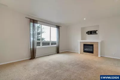 2737 Fillmore Av NW, Salem, OR 97304 - Photo 9