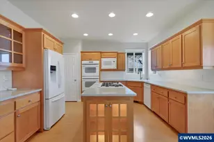 2737 Fillmore Ave NW, Salem, OR 97304 - Photo 13