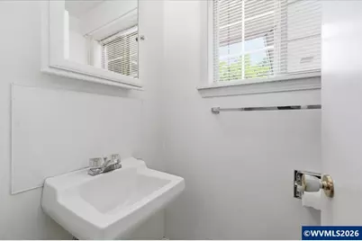 1907 SE Miller Av, Dallas, OR 97338 - Photo 27
