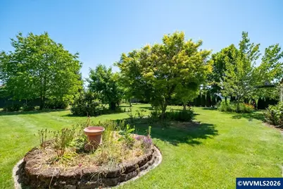 1907 SE Miller Av, Dallas, OR 97338 - Photo 39