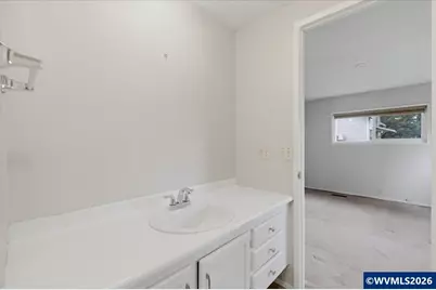 304 Moyer St, Brownsville, OR 97327 - Photo 31