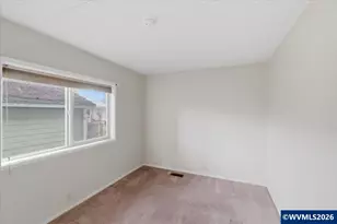 304 Moyer St, Brownsville, OR 97327 - Photo 19