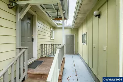 304 Moyer St, Brownsville, OR 97327 - Photo 5