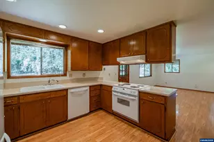 3576 Terrace Dr NW, Albany, OR 97321 - Photo 19