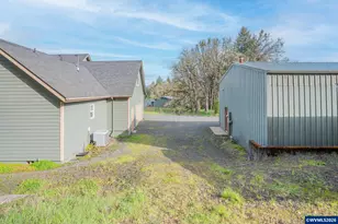 37274 Fawn Dr, Lebanon, OR 97355 - Photo 31