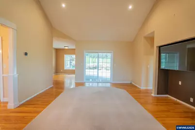 37274 Fawn Dr, Lebanon, OR 97355 - Photo 5