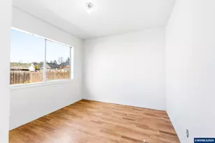 320 Juniper St, Sweet Home, OR 97386 - Photo 13