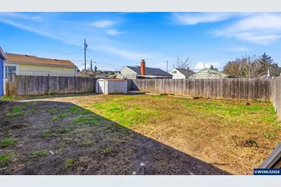 320 Juniper St, Sweet Home, OR 97386 - Photo 21