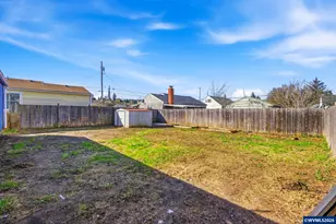 320 Juniper St, Sweet Home, OR 97386 - Photo 21