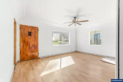 320 Juniper St, Sweet Home, OR 97386 - Photo 7