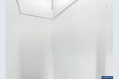 320 Juniper St, Sweet Home, OR 97386 - Photo 15