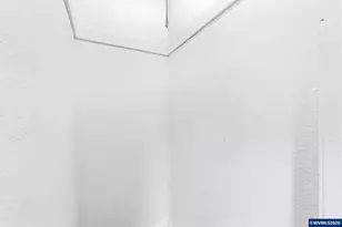 320 Juniper St, Sweet Home, OR 97386 - Photo 15