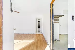 320 Juniper St, Sweet Home, OR 97386 - Photo 5