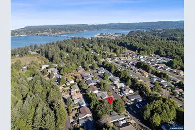 1420 SW Fairway Dr, Waldport, OR 97394 - Photo 37
