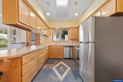 1420 SW Fairway Dr, Waldport, OR 97394 - Photo 9