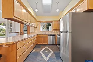 1420 SW Fairway Dr, Waldport, OR 97394 - Photo 9