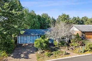 1420 SW Fairway Dr, Waldport, OR 97394 - Photo 1