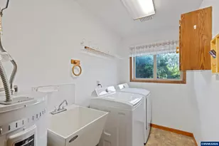 1420 SW Fairway Dr, Waldport, OR 97394 - Photo 33