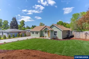 319 SW Church St, Dallas, OR 97338 - Photo 3