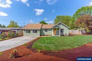 319 SW Church St, Dallas, OR 97338 - Photo 1