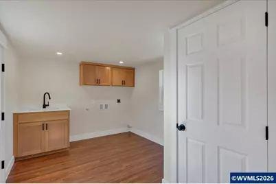 319 SW Church St, Dallas, OR 97338 - Photo 15