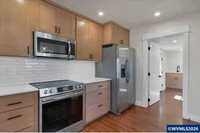 319 SW Church St, Dallas, OR 97338 - Photo 7