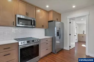 319 SW Church St, Dallas, OR 97338 - Photo 7