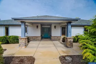 1115 Skookum Dr, Silverton, OR 97381 - Photo 1