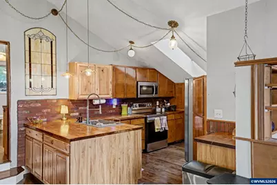 6687 Skyline Rd S, Salem, OR 97306 - Photo 17