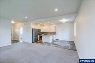 66 N 8th St, Lebanon, OR 97355 - Photo 7