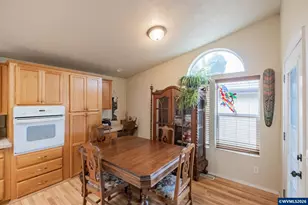 1606 11th Ave, Sweet Home, OR 97386 - Photo 9