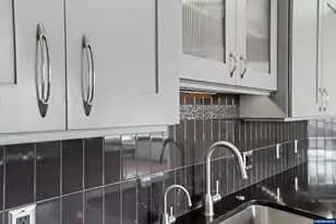 136 SW Washington Ave, Corvallis, OR 97333 - Photo 17