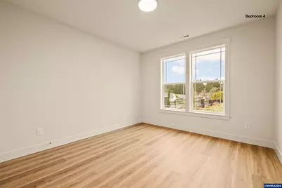 315 NE Clay St, Sublimity, OR 97385 - Photo 31