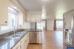 2925 43rd Ave SE, Albany, OR 97322 - Photo 9